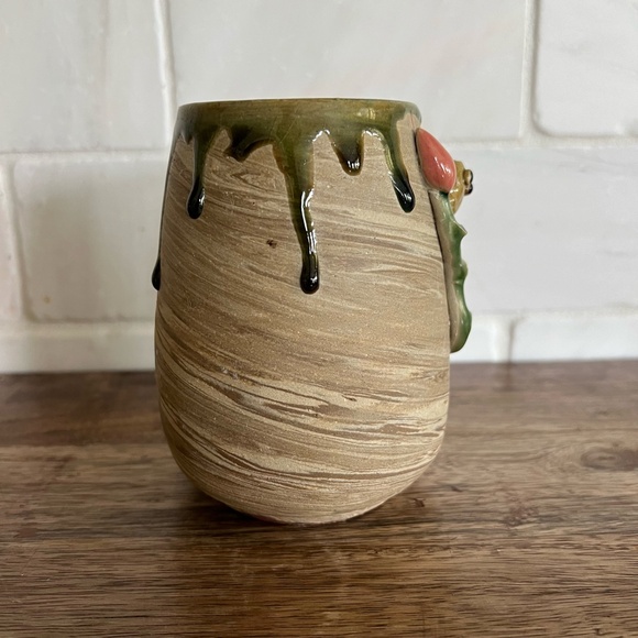 Unique Pottery Vase With Raised Lily Pad and Frog - Picture 3 of 7